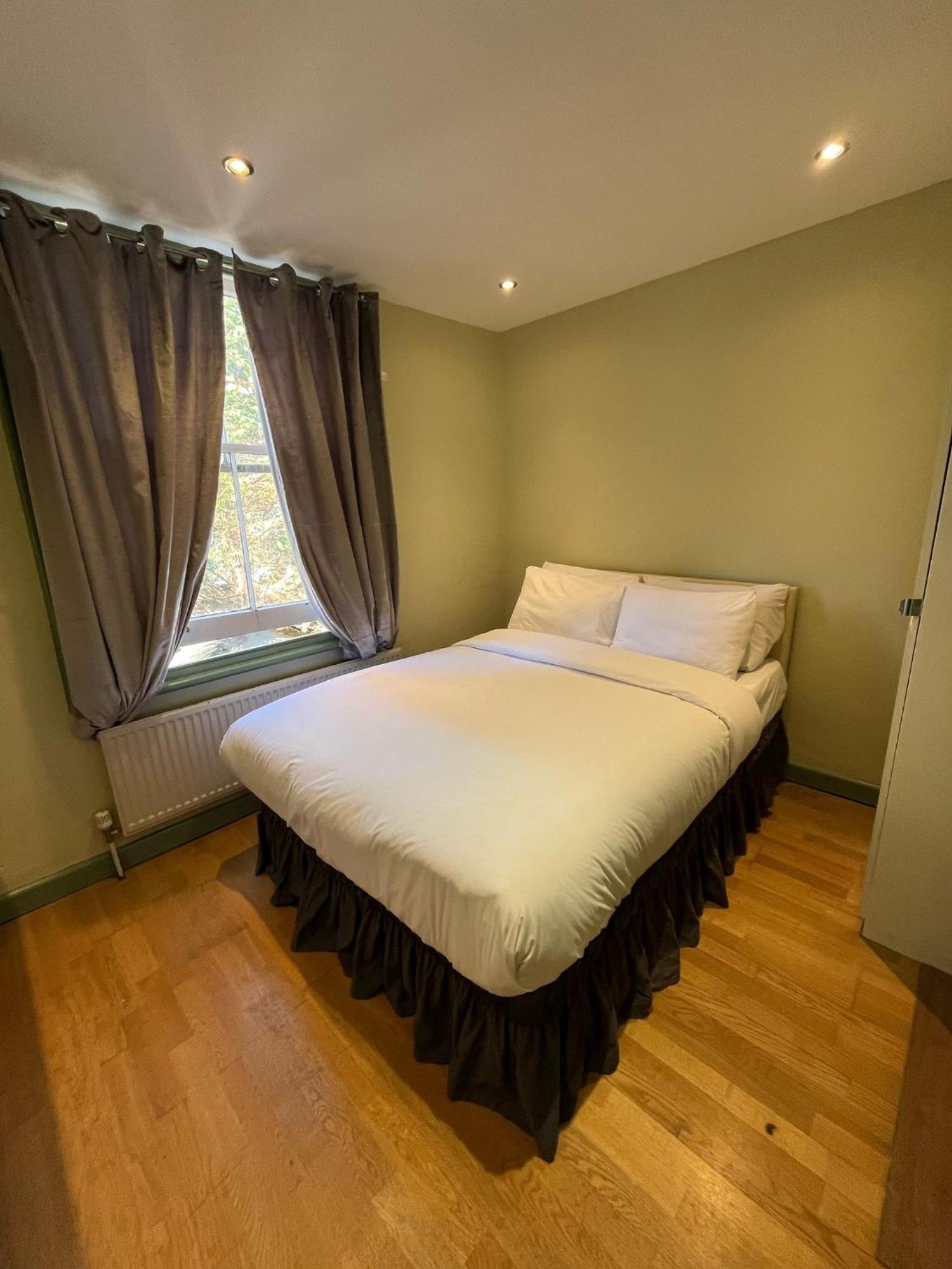 Matheson Olympia Hotel London Bagian luar foto